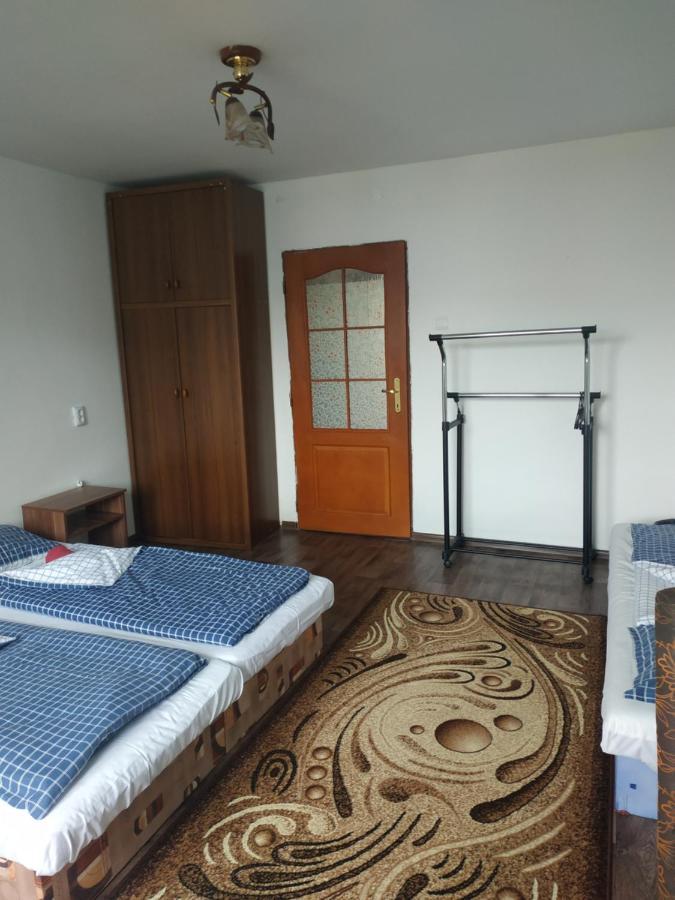 Lucky Cat Hotel Nova Lesna Bagian luar foto